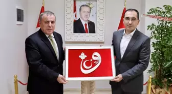 Midyat Belediye Başkanı Veysi Şahin, Kaymakam Ömer Faruk Özdemir'i ziyaret etti