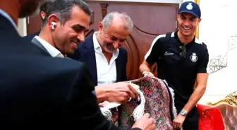 Cristiano Ronaldo, Tahran'da büyük ilgiyle karşılandı