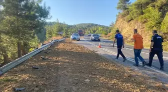 Sakarya'da freni arızalanan tır uçuruma yuvarlandı: 1 kişi ağır yaralandı