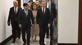 TBMM Dışişleri Komisyonu Başkanı Fuat Oktay, Moğolistan heyetiyle görüştü