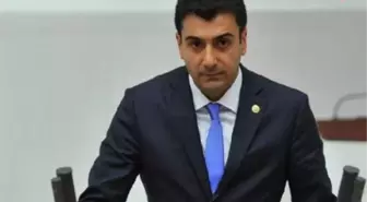 Zeynel Emre'den Bakan Yerlikaya'ya: 'Türkiye Cumhuriyeti Vatandaşlığını Sonradan Kazanan Kişi Sayısı Kaçtır? Yıllara Göre Dağılımı Nasıldır?'