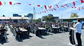 Bahçelievler Belediye Başkanı Dr. Hakan Bahadır, Personeline Yemek Verdi ve Zam Müjdesi Verdi