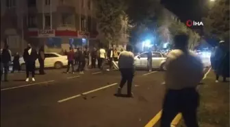 Çorum'da Otomobil Karşı Şeride Geçerek Park Halindeki Otobüse Çarptı