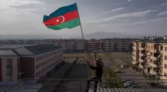 Azerbaycan, Dağlık-Karabağ'a insani yardım göndermeye başladı