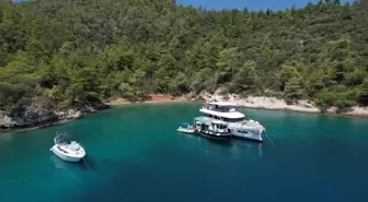 Muğla Büyükşehir Belediyesi Denizlerde Atık Toplama Hizmetine Devam Ediyor