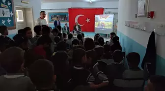 Şehit Cennet Yiğit'in anne ve babası öğrencilerle buluştu