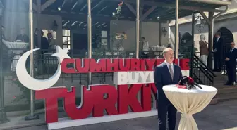 Yunus Emre Enstitüsü'nden Cumhuriyetle Büyüyen Türkiye Sergisi
