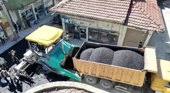 Çankırı Belediyesi Büyük Cami önünde meydan ve kapalı otopark çalışmalarını tamamladı