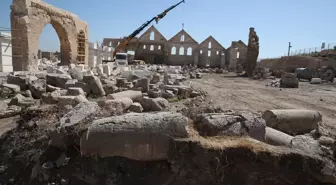 Harran Ulu Cami Kalıntıları Kazılarla Gün Yüzüne Çıkarıldı