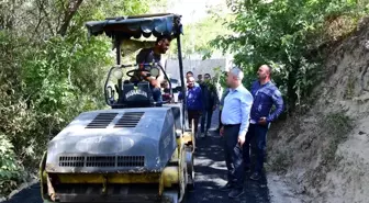 Yeşilyurt Belediyesi Gündüzbey Mahallesinde Yol Yatırımlarını Tamamlıyor