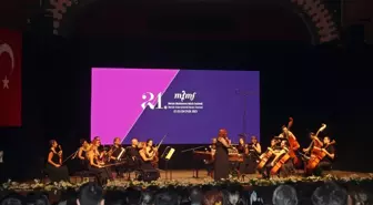 Güney Koreli Keman Virtüözü Soyoung Yoon Mersin'de Konser Verdi