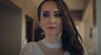 Yeşil Vadinin Kızı Mahinur öldü mü? Sezin Bozacı diziden ayrıldı mı? Yeşil Vadinin Kızı Mahinur neden öldü, sebebi ne?