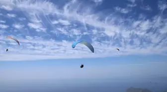 Fethiye'de Yamaç Paraşütü Dünya Akro Kupası Süper Finali Başladı