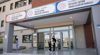 İstanbul'un 134 yıllık 'Dilsizler Mektebi' işitme engellilere meslek kazandırıyor