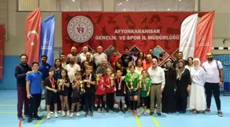 Afyonkarahisar'da Minikler Takım ve Ferdi İl Birinciliği Masa Tenisi Müsabakaları Düzenlendi