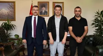 İHA Temsilcileri Vali Turan'ı Ziyaret Etti