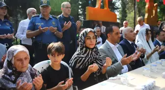 Mersin'de polisevindeki terör saldırısında şehit olan polis mezarı başında anıldı