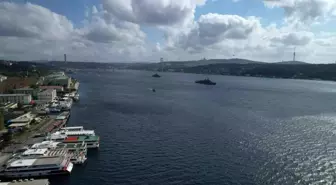 Preveze Deniz Zaferi'nin 485'inci yıl dönümünde Türk Deniz Kuvvetleri Komutanlığı'nın 15 savaş gemisi İstanbul Boğazı'ndan geçiş yaparak Barbaros...