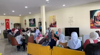 Diyarbakır Yenişehir Belediyesi'nden kadınlara Mevlit Kandili programı