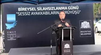 Umut Vakfı, Bireysel Silahsızlanma Günü'nde 'Sessiz Ayakkabıların Yürüyüşü' düzenledi