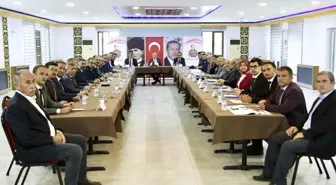 Çorum Valisi Dağlı, Laçin'de kurum müdürleriyle toplantı yaptı