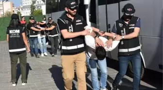 İzmir'de silahlı çatışmada 1 ölü, 5 yaralı: 20 şüpheli adliyeye sevk edildi