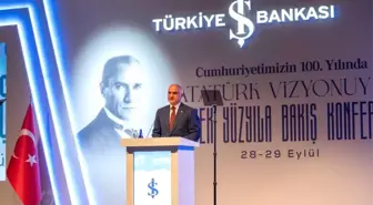 Kültür ve Turizm Bakanı Ersoy, 'Atatürk Vizyonuyla Gelecek Yüzyıla Bakış Konferansı'nda konuştu