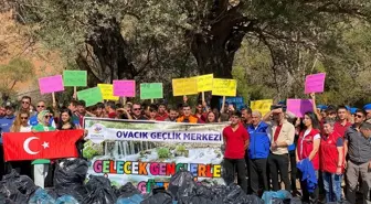 Munzur Gözeleri'nde Çöp Toplama Etkinliği Gerçekleştirildi