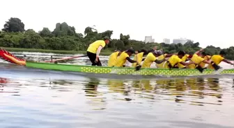 Myanmar'ın ejderha teknesi takımı Asya Oyunları'na hazırlanıyor