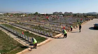 Adıyaman Yeni Mezarlıkta Çevre Düzenlemesi ve Temizlik Çalışmaları