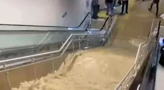 Pendik'te Metro Durağını Su Bastı