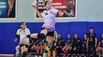 Konyaaltı Belediyespor, RK Hadzici'yi farklı mağlup etti