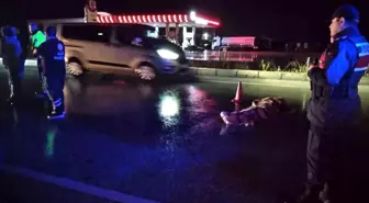 Isparta'da Yolun Karşısına Geçmeye Çalışan Adam Otomobilin Çarpması Sonucu Hayatını Kaybetti