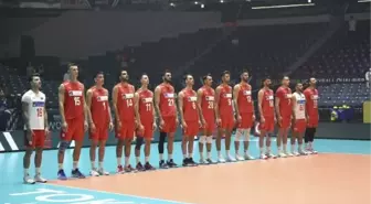 Türkiye Erkek Voleybol Takımı Slovenya'ya 3-0 Mağlup Oldu