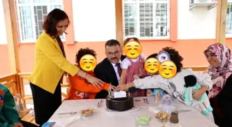 Iğdır Valisi ve Belediye Başkanvekili Ercan Turan, devlet himayesi altında bulunan çocukları ziyaret etti
