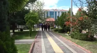 Isparta'da 2 kişiyi kişi tabanca ve bıçakla yaralayan şahıslar tutuklandı