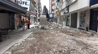 Şehzadeler Belediyesi Tarzan Meydanı'nda Yenileme Çalışmalarına Başladı