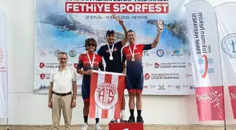 Antalyasporlu Bisikletçiler Fethiye Uluslararası Likya Granfondo Yarışında İlk Üç Sırayı Aldı