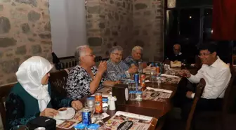 Nazilli Belediye Başkanı Kürşat Engin Özcan, Yaşlılar Haftası etkinliklerinde büyüklerle buluştu