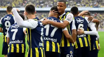 Fenerbahçe'nin Avrupa kadrosu belli oldu! İrfan Can Kahveci'nin adı listede yok