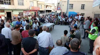 Mersin Akdeniz Belediye Başkanı Mustafa Gültak, Adanalıoğlu Mahallesini Ziyaret Etti