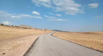 Diyarbakır Büyükşehir Belediyesi, kırsal mahallelerde yol yapım çalışmalarına devam ediyor