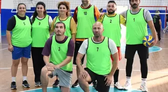 Çanakkale'de Cumhuriyet'in 100. Yılında Voleybol Turnuvası Başladı