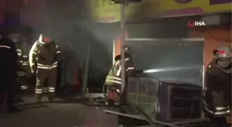 Maltepe'de petshop'ta çıkan yangın çok sayıda kuşu telef etti