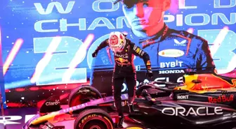 Max Verstappen Üst Üste 3. Kez Dünya Şampiyonu Oldu