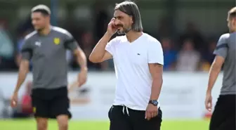 İstanbulspor'a sürpriz hoca! Eski Galatasaraylı futbolcu Hakan Yakın ile anlaşmaya varıldı