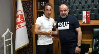 Balıkesirspor'da Teknik Direktör Recep Çetin ile Yollar Ayrıldı