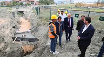 Turhal Belediyesi, Osman Gazi Mahallesi'nde yeni yağmur suyu hattı yapımına başladı