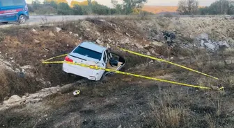 Bilecik'te Otomobil Şarampole Devrildi: 1 Ölü, 1 Yaralı