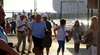 Marshall Adaları bayraklı kruvaziyer Alanya'ya geldi